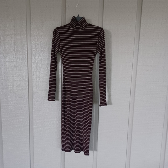 Reformation Aragon Striped Dress Size M Preppy Women Turtle Neck Bodycon Stretch